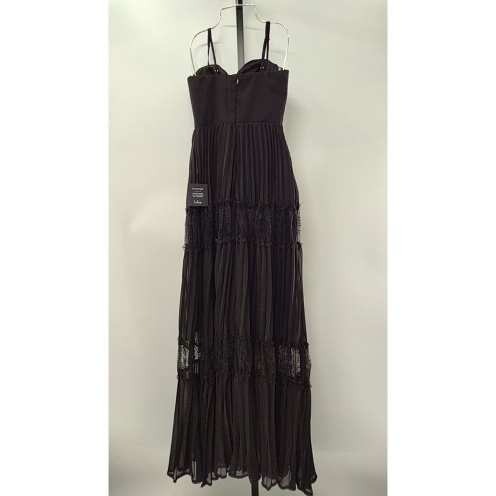 Lulu's Black Pleated Lace-Insert Maxi Dress - Picture 2 of 2